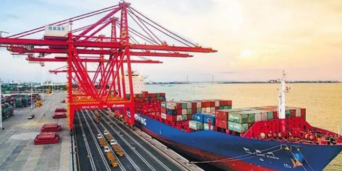 海南港航國際門機(jī)集中潤(rùn)滑裝置
